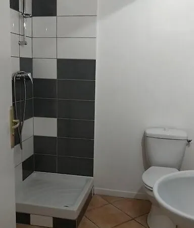 Budgetbnb 184, Confortable Proche Opéra Clim * Tolón