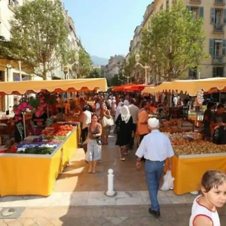 Budgetbnb 184, Confortable Proche Opera Clim Toulon